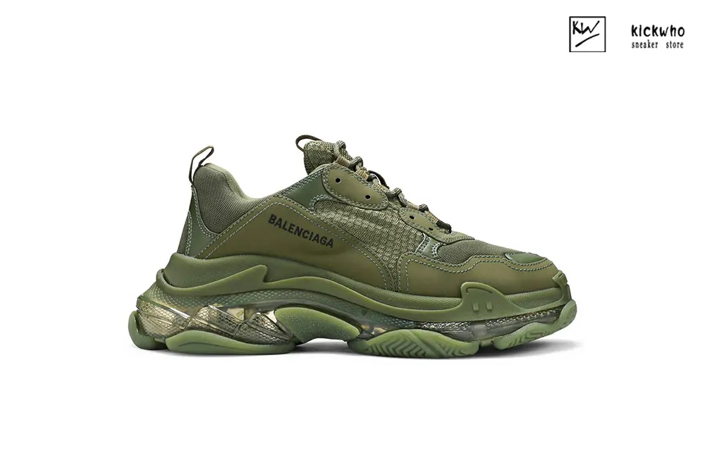 Ba*len*cia*ga triple s sneaker ''clear sole - green''