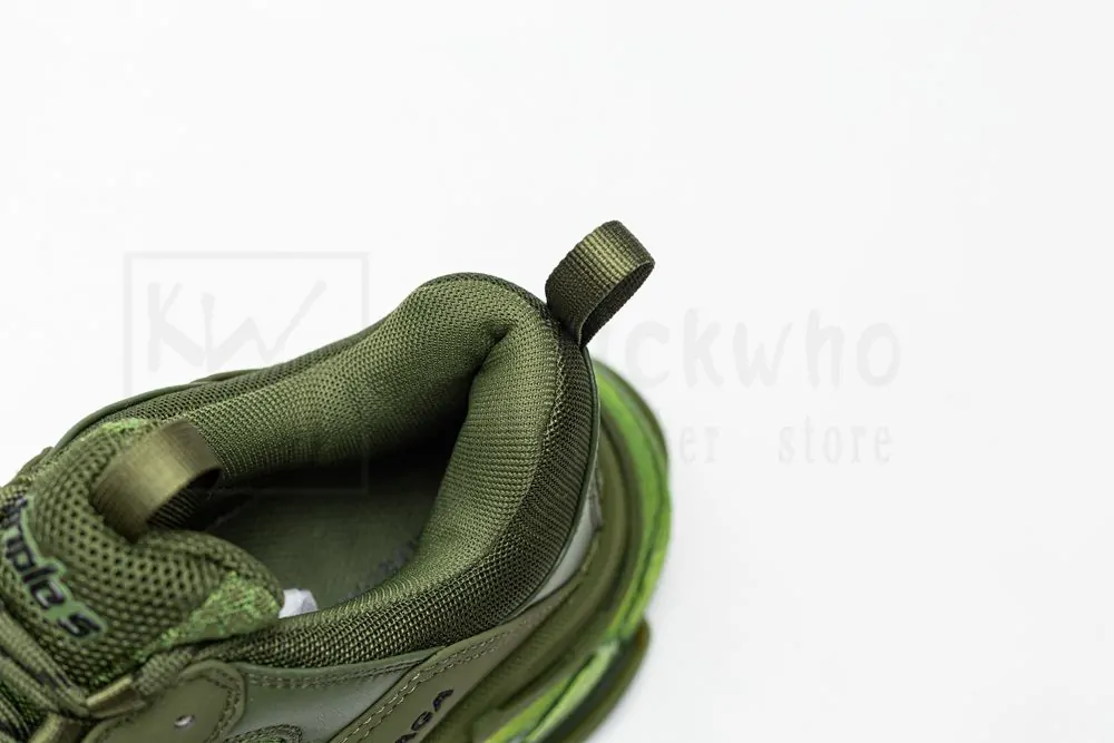 Ba*len*cia*ga triple s sneaker