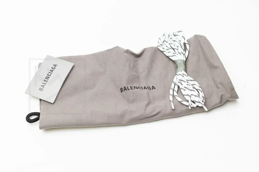 Ba*len*cia*ga triple s sneaker