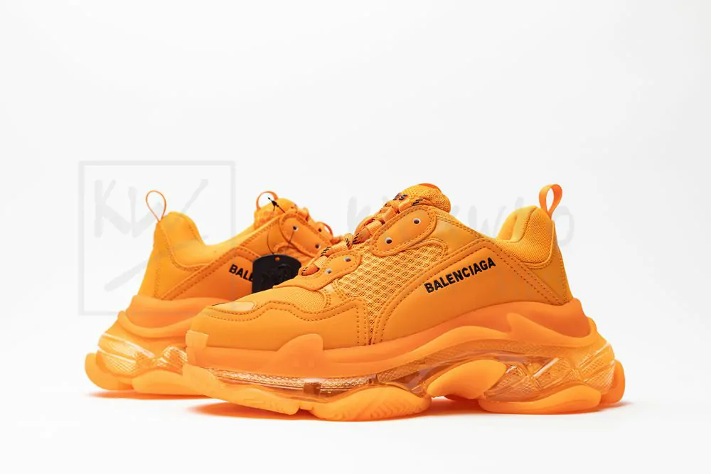 Ba*len*cia*ga triple s sneaker