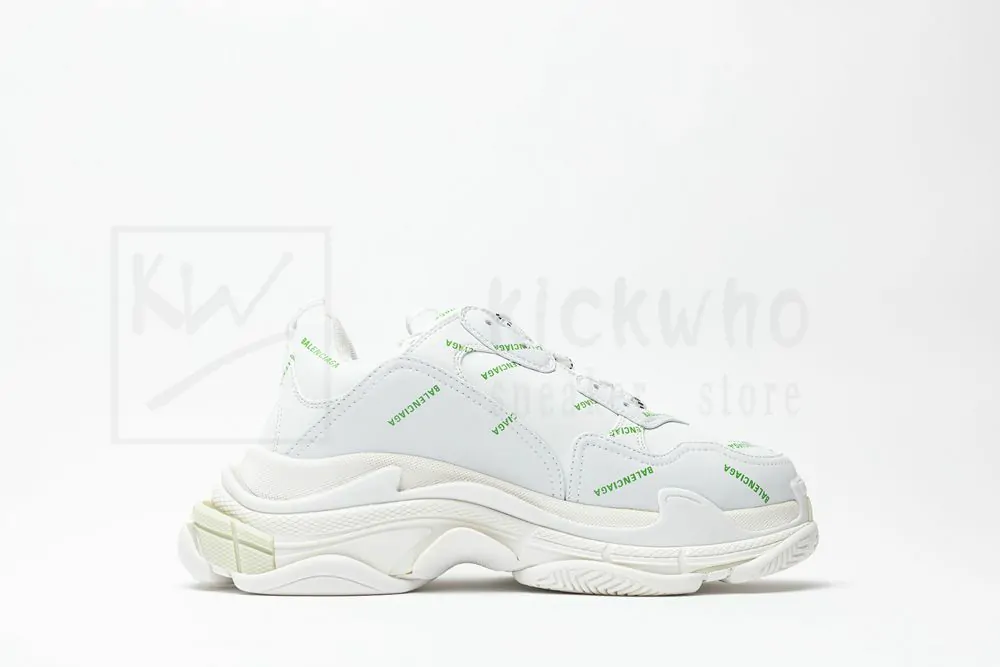 Ba*len*cia*ga wmns triple s sneaker