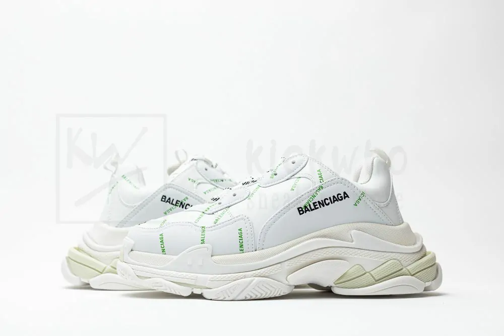 Ba*len*cia*ga wmns triple s sneaker