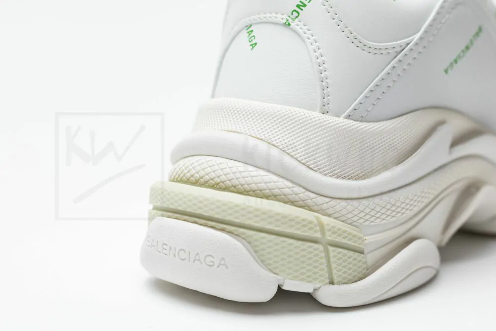 Ba*len*cia*ga wmns triple s sneaker