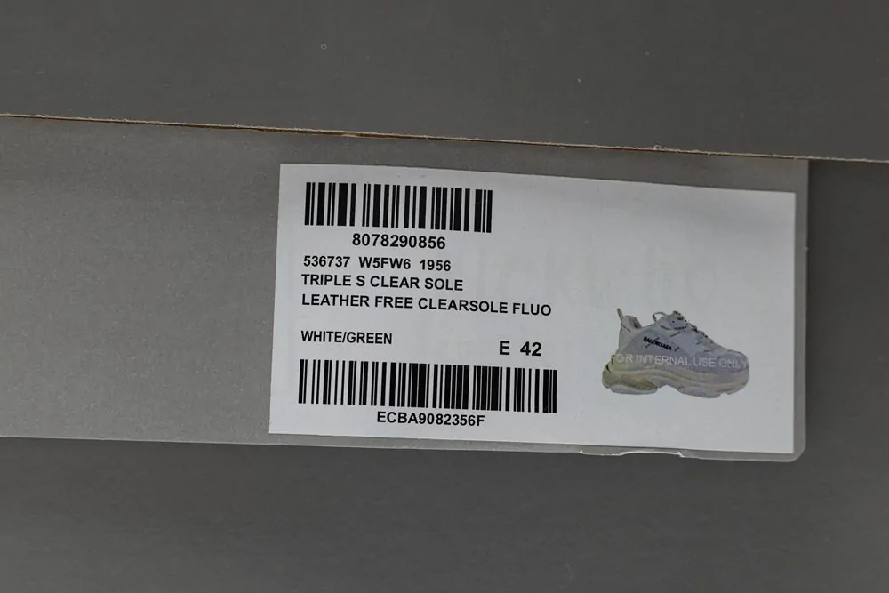 Ba*len*cia*ga wmns triple s sneaker