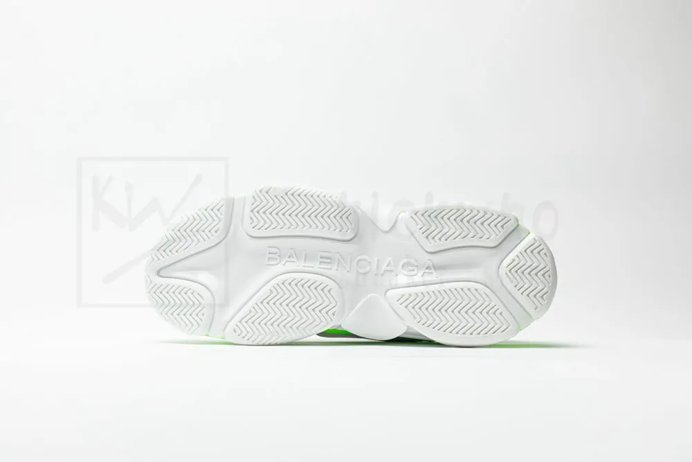 Ba*len*cia*ga wmns triple s sneaker