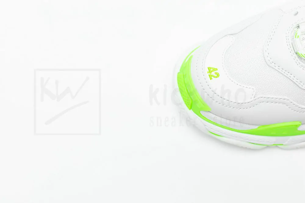 Ba*len*cia*ga wmns triple s sneaker