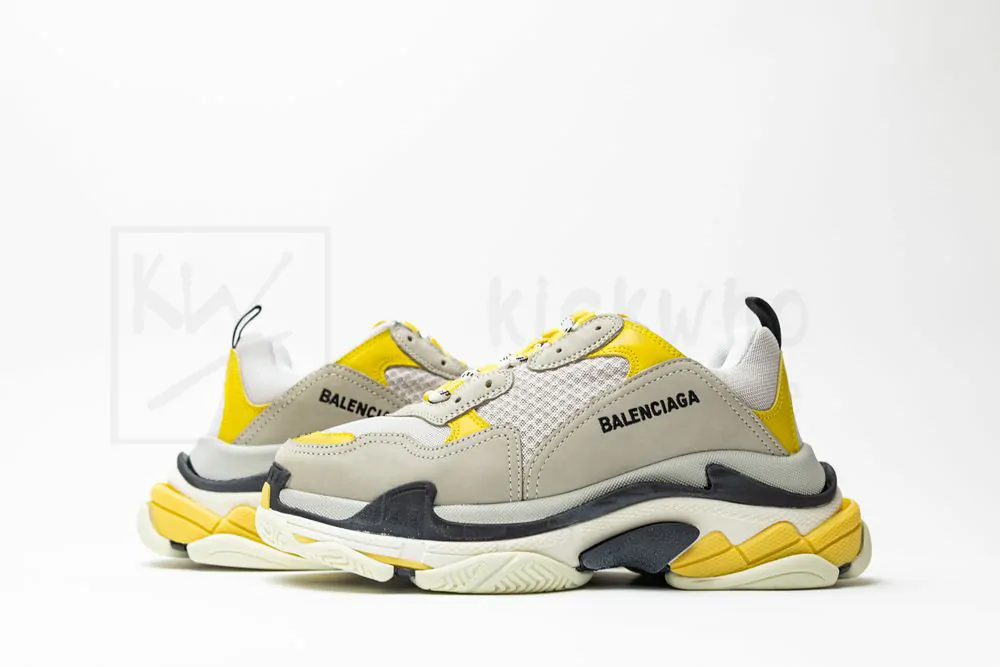 Ba*len*cia*ga wmns triple s trainer