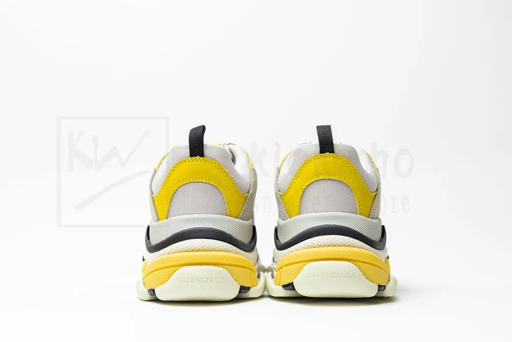 Ba*len*cia*ga wmns triple s trainer