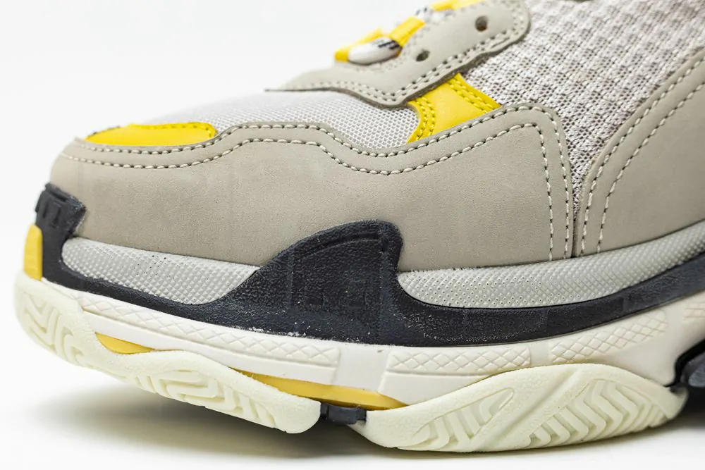 Ba*len*cia*ga wmns triple s trainer