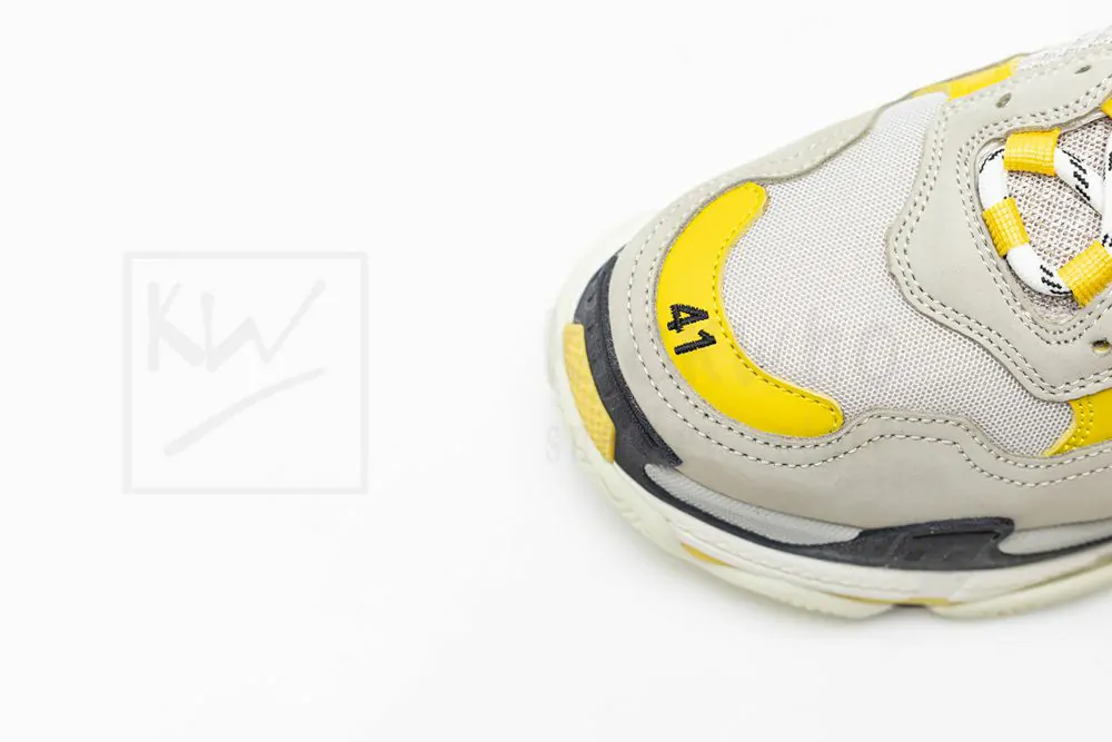Ba*len*cia*ga wmns triple s trainer