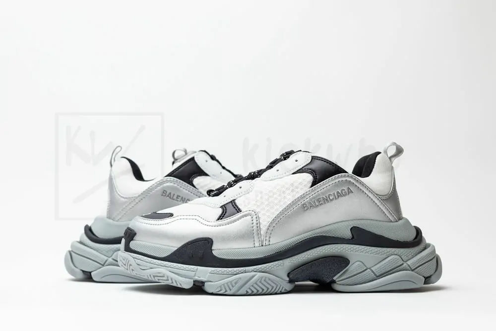 Ba*len*cia*ga wmns triple s sneaker 