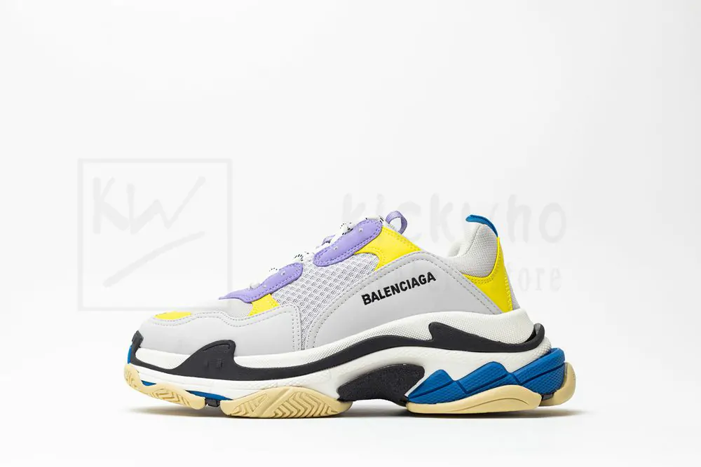 Ba*len*cia*ga wmns triple s