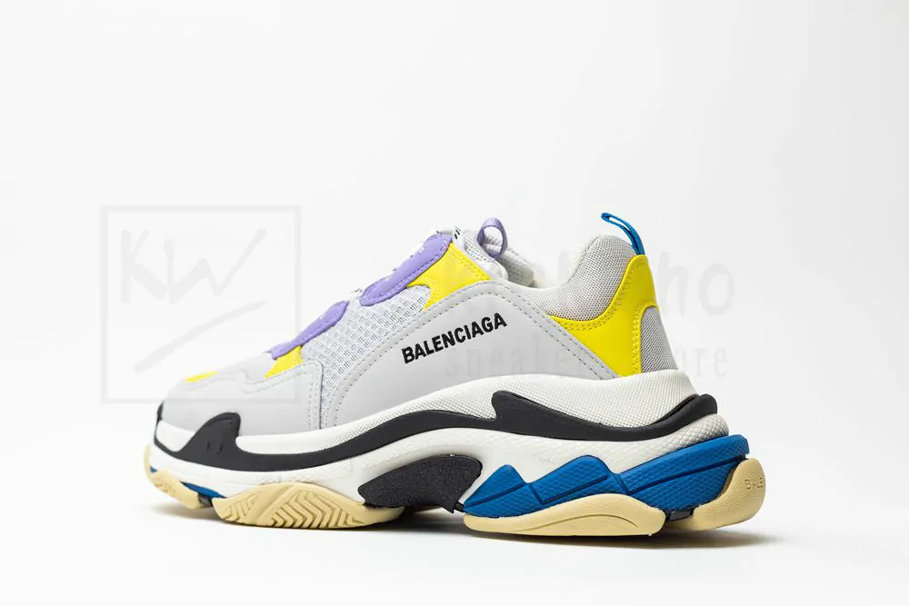 Ba*len*cia*ga wmns triple s