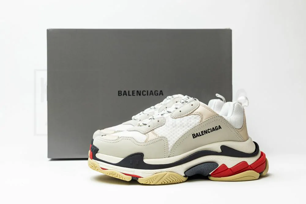 Ba*len*cia*ga wmns triple s
