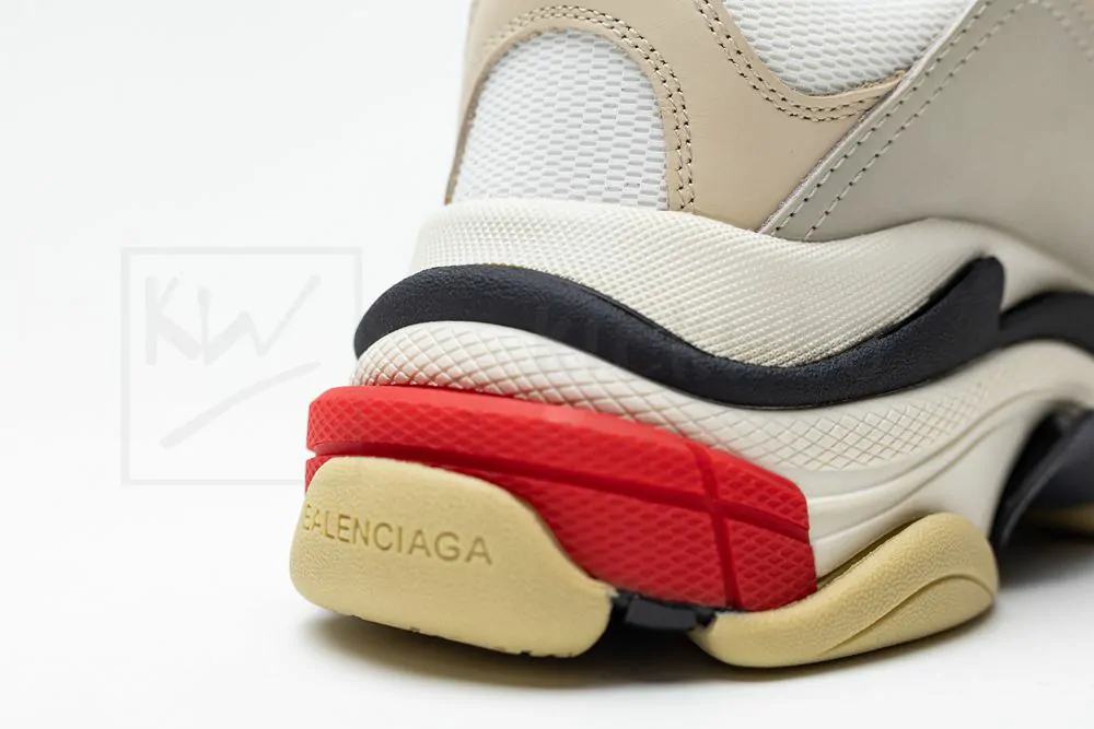 Ba*len*cia*ga wmns triple s