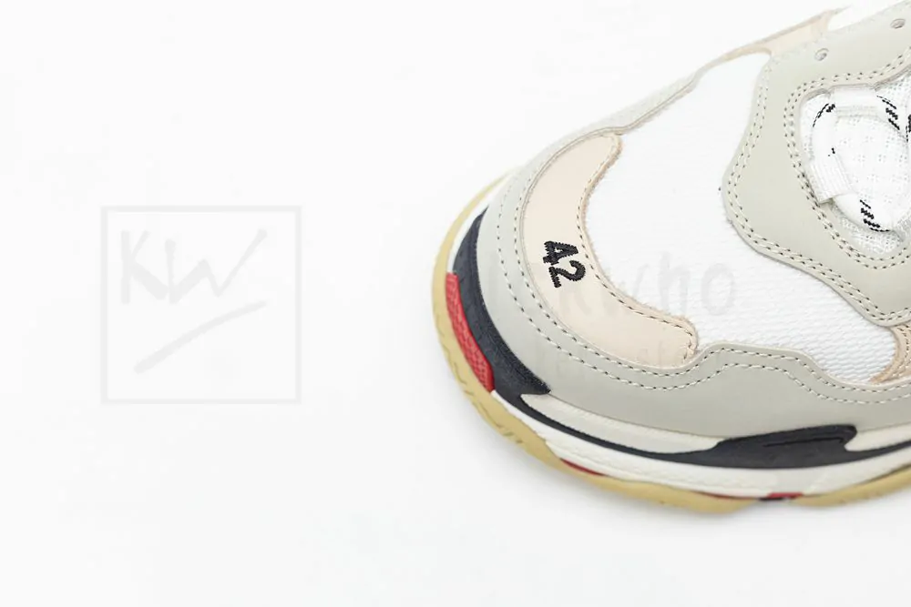 Ba*len*cia*ga wmns triple s
