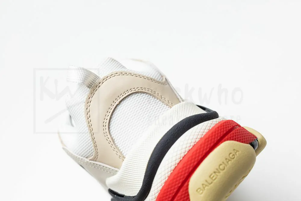 Ba*len*cia*ga wmns triple s