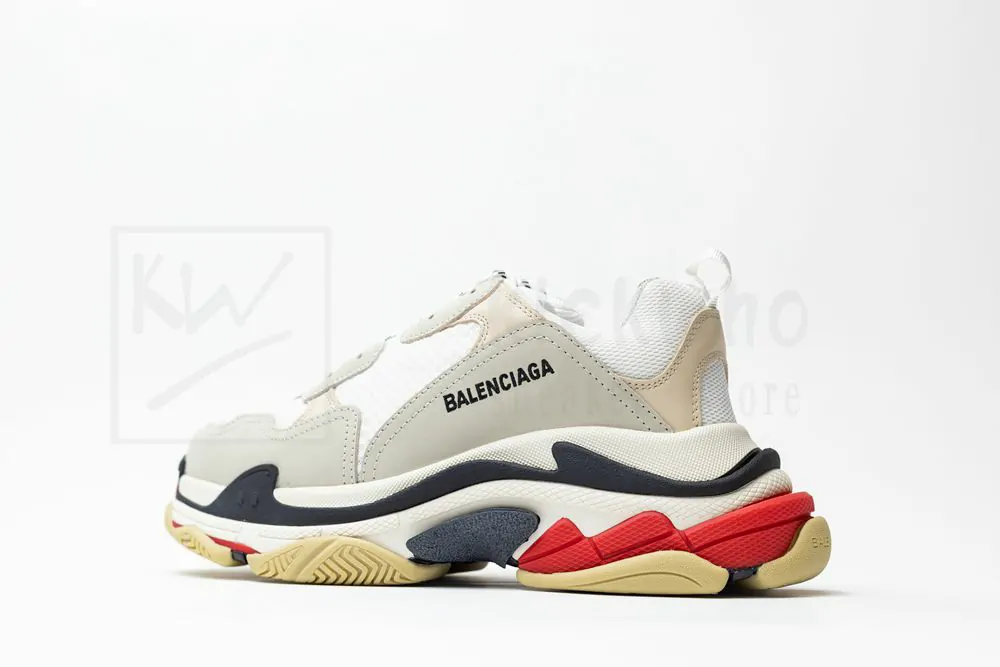 Ba*len*cia*ga wmns triple s