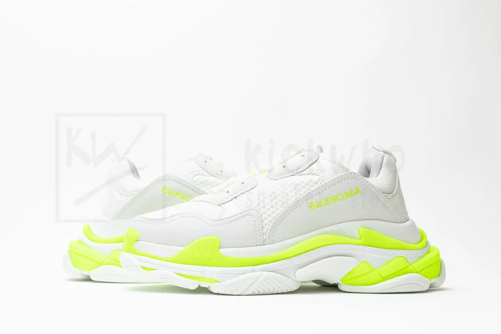 Ba*len*cia*ga triple s sneaker