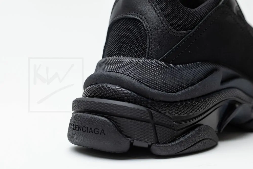 Ba*len*cia*ga triple s sneaker