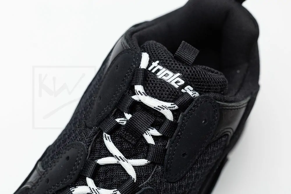 Ba*len*cia*ga triple s sneaker