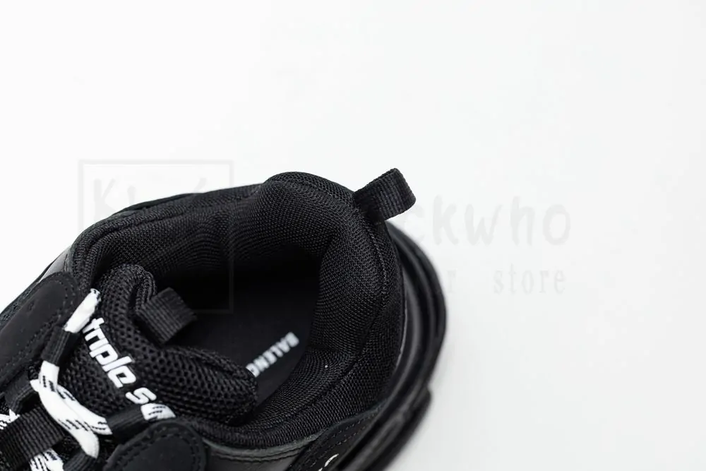 Ba*len*cia*ga triple s sneaker