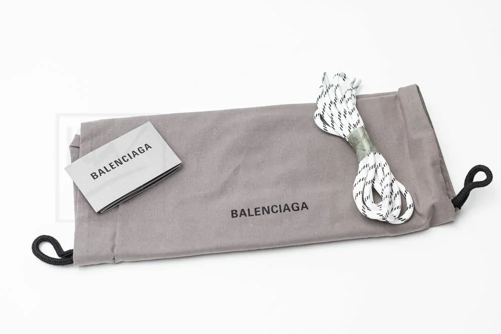 Ba*len*cia*ga triple s sneaker