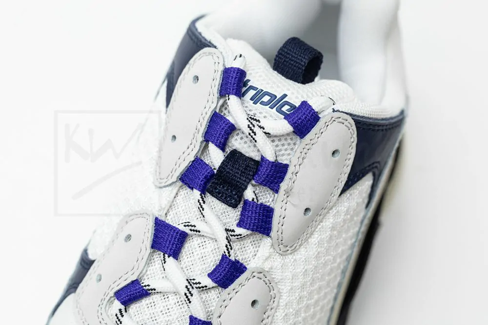Ba*len*cia*ga wmns triple s trainer 