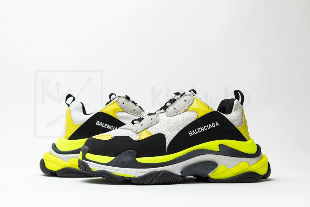 Ba*len*cia*ga triple s sneaker