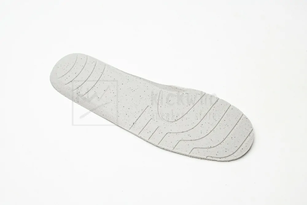 Ba*len*cia*ga triple s trainer
