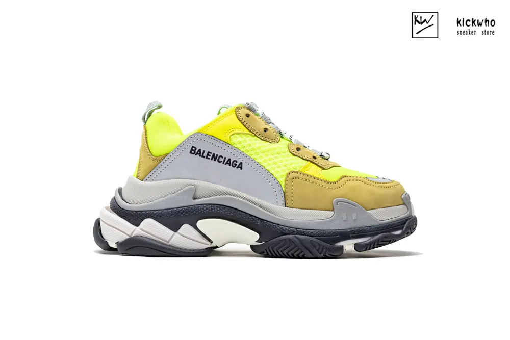 Ba*len*cia*ga wmns triple s trainer ''yellow fluo''