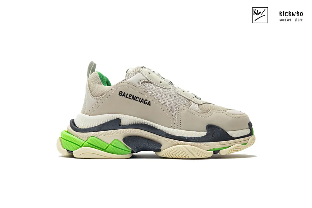 Ba*len*cia*ga wmns triple s sneaker ''dark green''