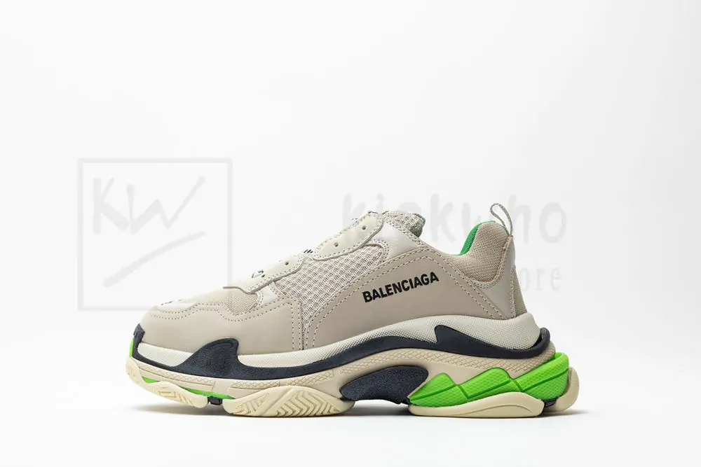 Ba*len*cia*ga wmns triple s sneaker
