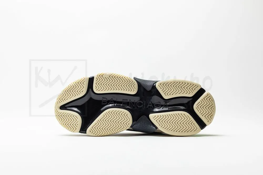 Ba*len*cia*ga wmns triple s sneaker