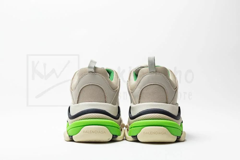 Ba*len*cia*ga wmns triple s sneaker