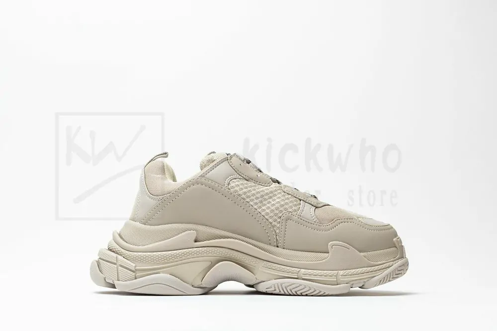 Ba*len*cia*ga wmns triple s sneaker 