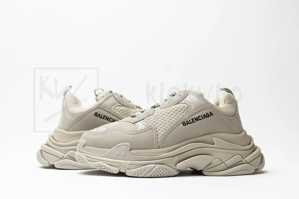 Ba*len*cia*ga wmns triple s sneaker 