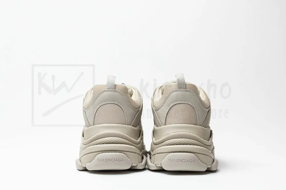 Ba*len*cia*ga wmns triple s sneaker 