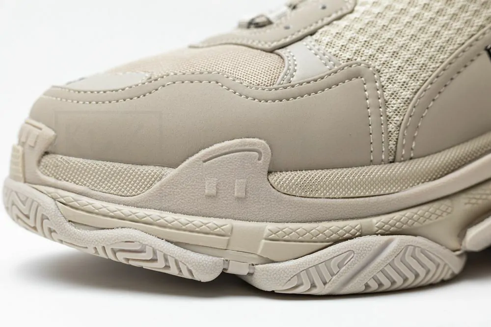 Ba*len*cia*ga wmns triple s sneaker 