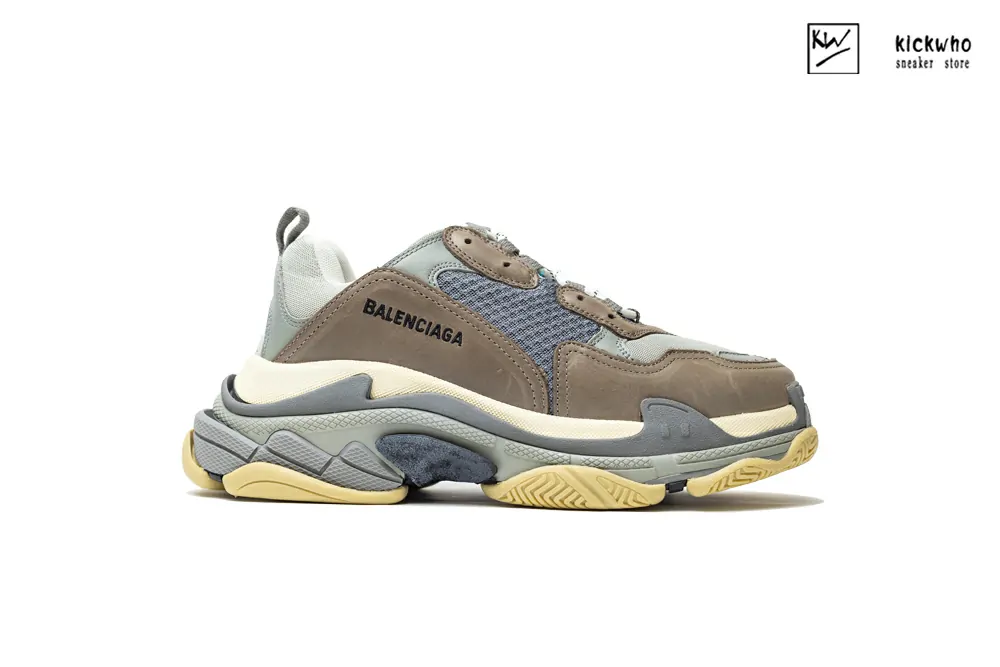 Ba*len*cia*ga triple s sneaker ''beige grey''