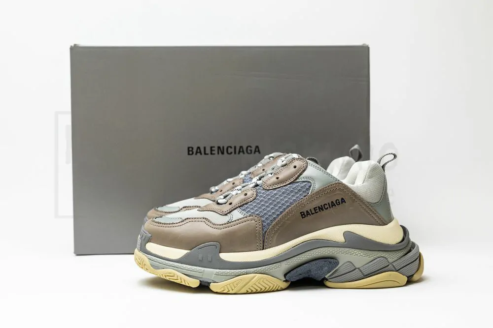 Ba*len*cia*ga triple s sneaker