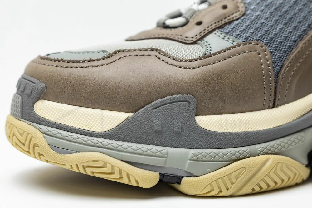 Ba*len*cia*ga triple s sneaker