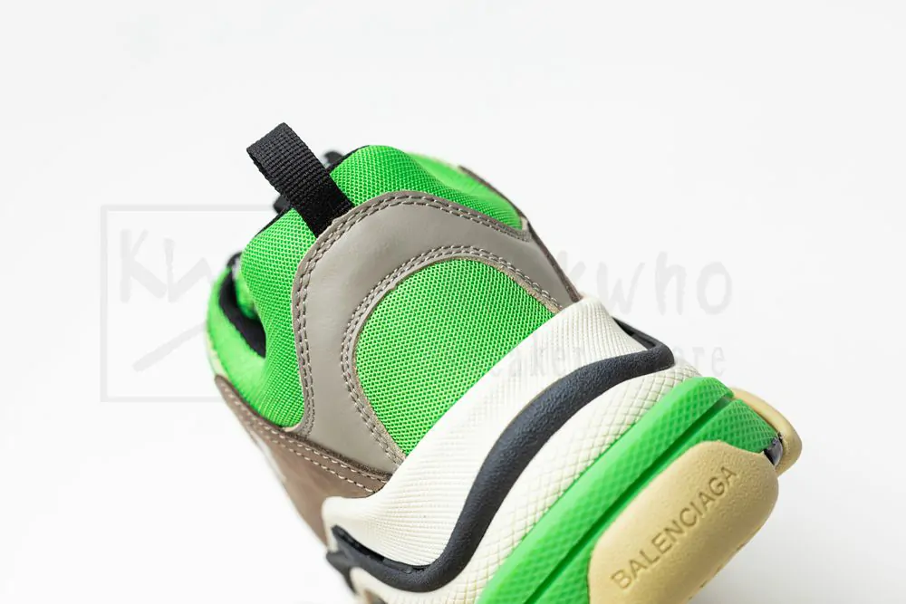 Ba*len*cia*ga triple s sneaker