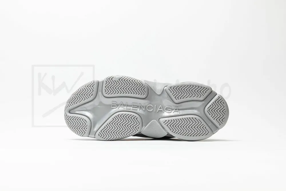 Ba*len*cia*ga wmns triple s sneaker