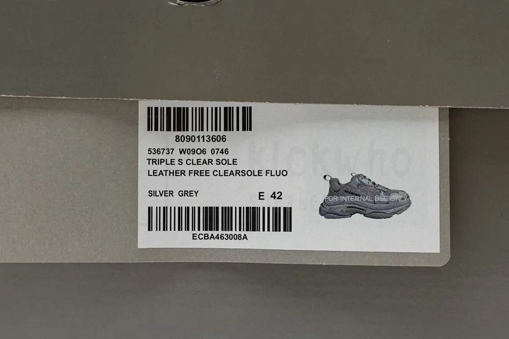 Ba*len*cia*ga wmns triple s sneaker