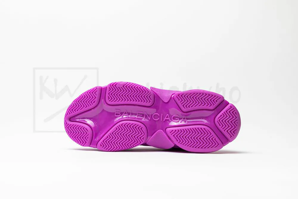 Ba*len*cia*ga wmns triple s sneaker
