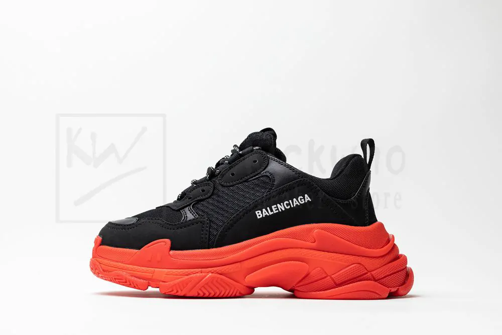 Ba*len*cia*ga triple s sneaker