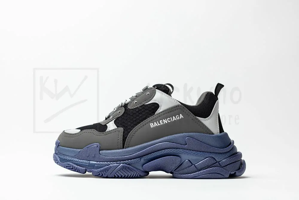 Ba*len*cia*ga triple s sneaker