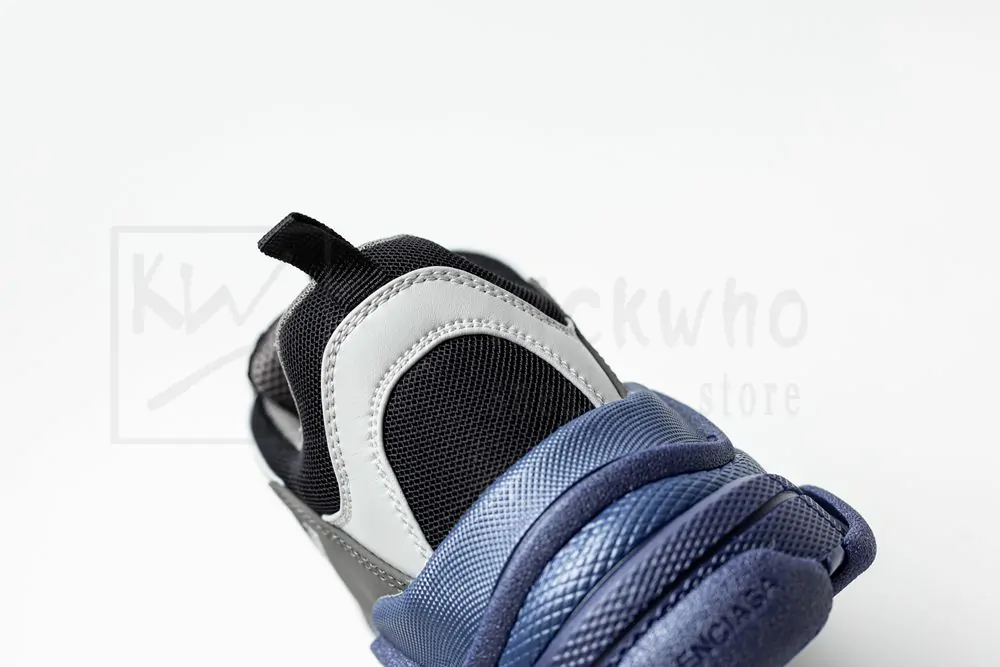 Ba*len*cia*ga triple s sneaker