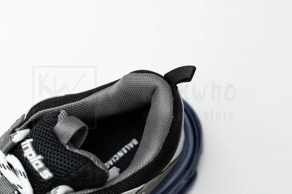 Ba*len*cia*ga triple s sneaker